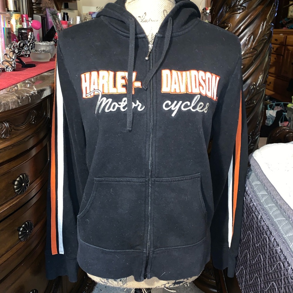 **SOLD**WOMENS GENTLY USED HARLEY DAVIDSON HOODIE